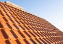 Découvrir le travail d’un couvreur à Nîmes : entre tradition et modernité